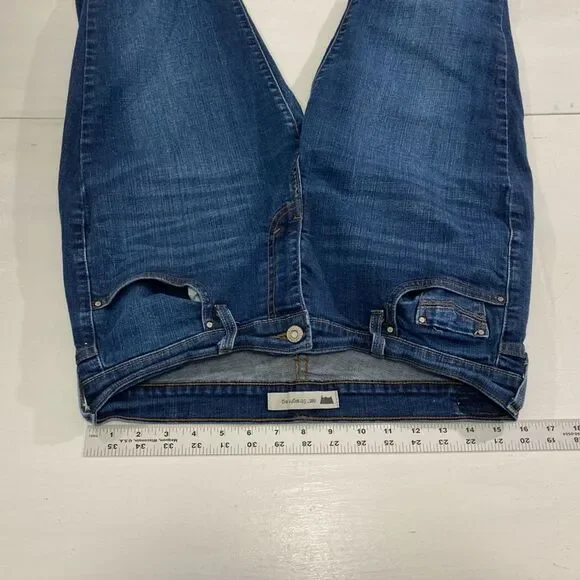 Levi’s Jeans Womens 12S 31x30 Blue Denim Mid Rise Straight Leg Stretch - Picture 9 of 12
